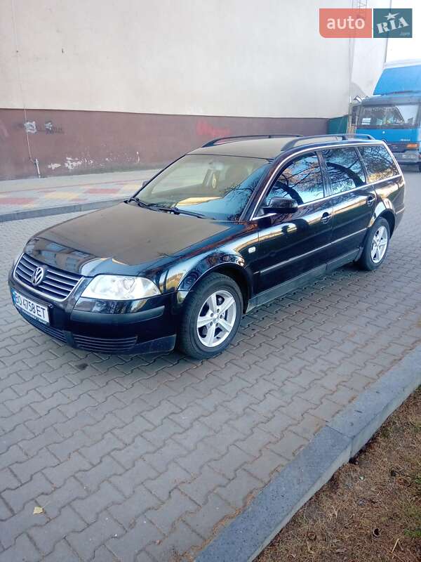 Універсал Volkswagen Passat 2003 в Звягелі