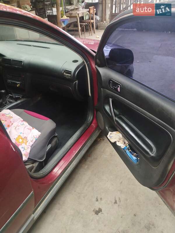 Универсал Volkswagen Passat 1998 в Арбузинке