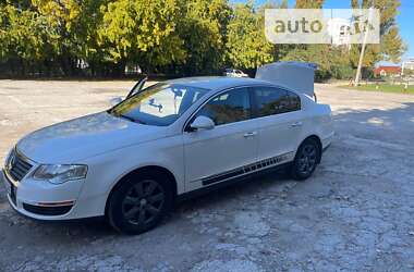 Седан Volkswagen Passat 2006 в Одессе