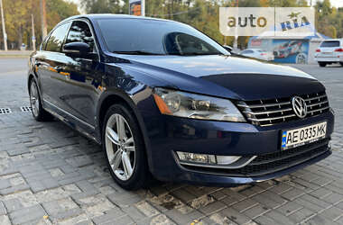 Седан Volkswagen Passat 2013 в Днепре