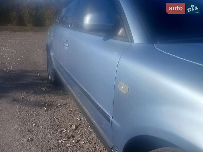 Седан Volkswagen Passat 1998 в Виньковцах