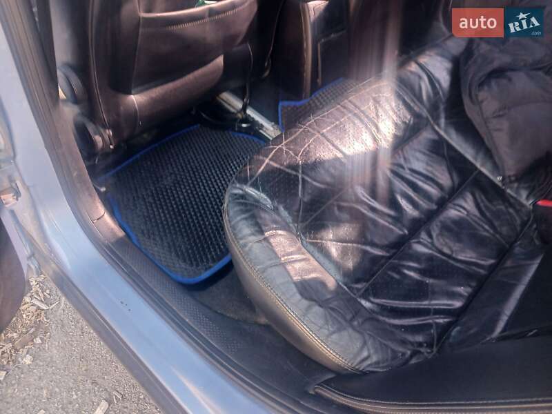 Седан Volkswagen Passat 1998 в Виньковцах