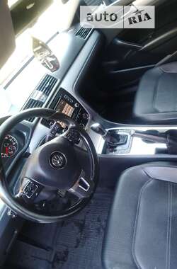 Седан Volkswagen Passat 2012 в Киеве