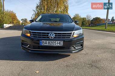 Седан Volkswagen Passat 2016 в Александрие