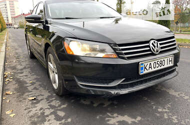 Седан Volkswagen Passat 2011 в Києві