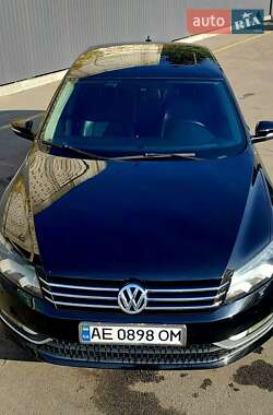 Седан Volkswagen Passat 2015 в 