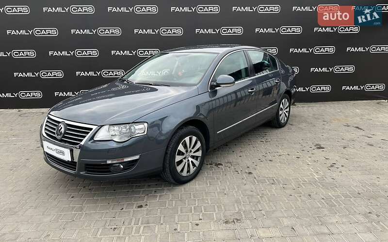 Седан Volkswagen Passat 2010 в Одессе