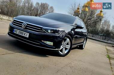 Універсал Volkswagen Passat 2019 в Дніпрі