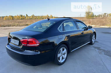 Седан Volkswagen Passat 2012 в Києві