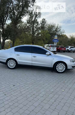 Седан Volkswagen Passat 2005 в Запорожье