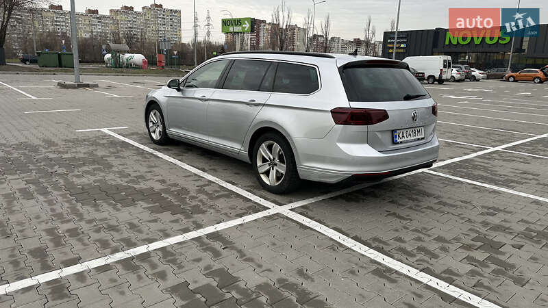 Седан Volkswagen Passat 2019 в Киеве