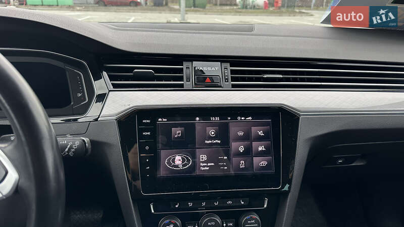 Седан Volkswagen Passat 2019 в Киеве