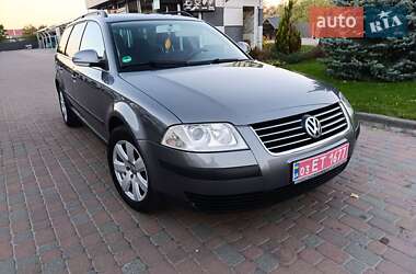 Універсал Volkswagen Passat 2005 в Сарнах