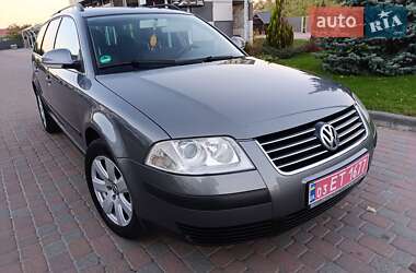 Універсал Volkswagen Passat 2005 в Сарнах