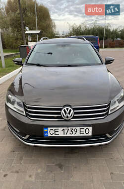 Універсал Volkswagen Passat 2014 в Чернівцях