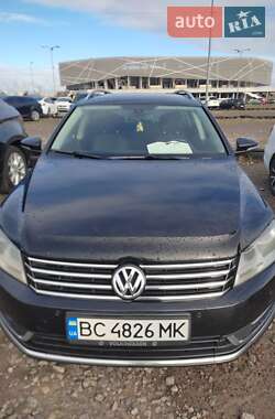 Універсал Volkswagen Passat 2011 в Львові