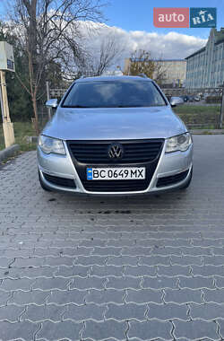 Универсал Volkswagen Passat 2010 в Львове