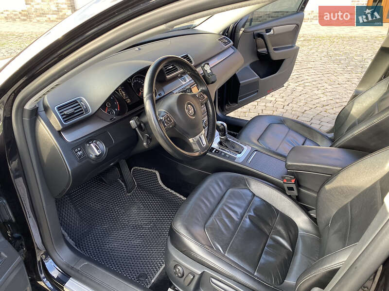 Седан Volkswagen Passat 2014 в Мукачево