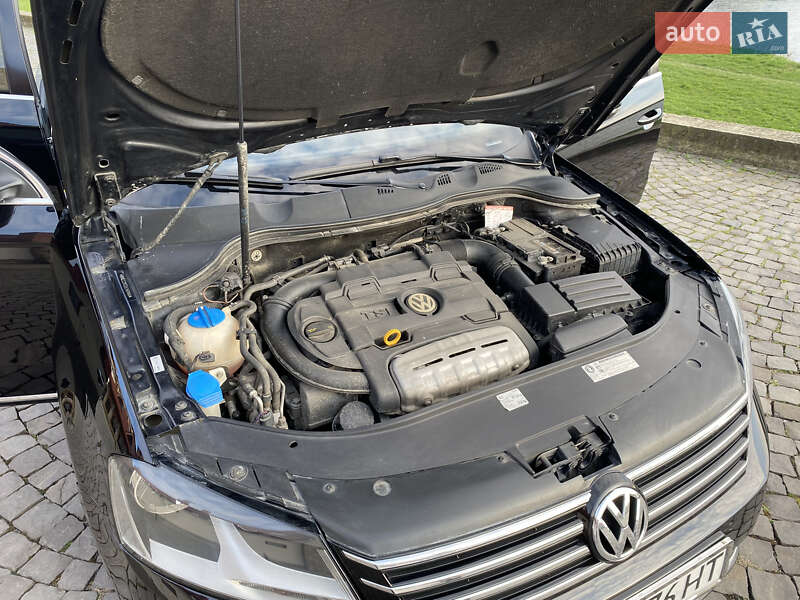 Седан Volkswagen Passat 2014 в Мукачево