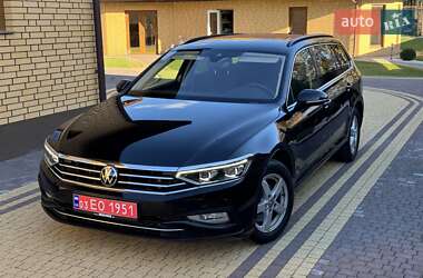 Универсал Volkswagen Passat 2020 в Луцке