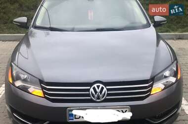 Седан Volkswagen Passat 2011 в Тернополе