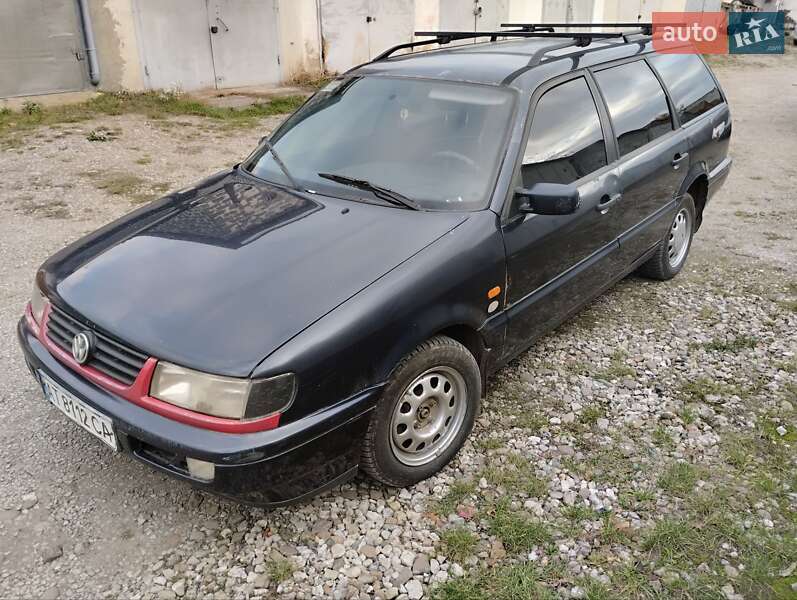 Универсал Volkswagen Passat 1995 в Ивано-Франковске