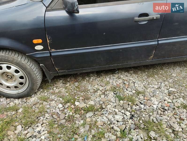 Универсал Volkswagen Passat 1995 в Ивано-Франковске