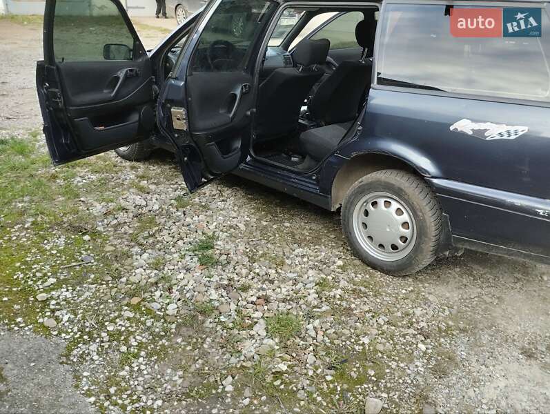 Универсал Volkswagen Passat 1995 в Ивано-Франковске