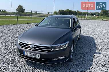 Универсал Volkswagen Passat 2017 в Дубно