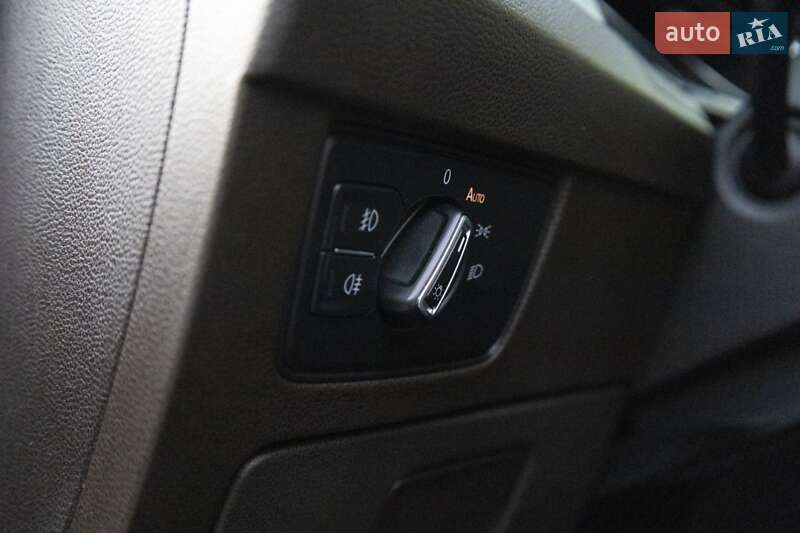 Универсал Volkswagen Passat 2015 в Львове