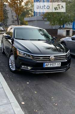 Седан Volkswagen Passat 2016 в Запоріжжі