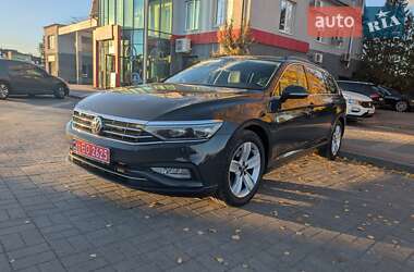 Універсал Volkswagen Passat 2019 в Луцьку