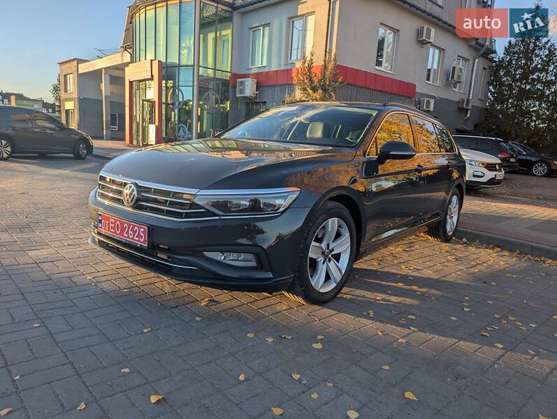 Універсал Volkswagen Passat 2019 в Луцьку