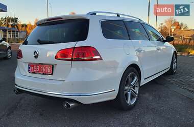 Універсал Volkswagen Passat 2012 в 
