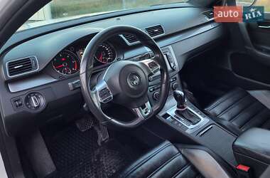Універсал Volkswagen Passat 2012 в 
