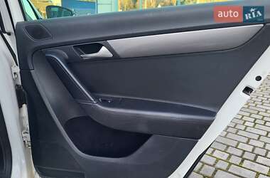 Універсал Volkswagen Passat 2012 в 