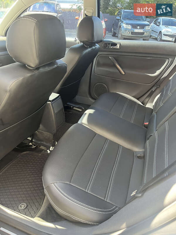 Универсал Volkswagen Passat 2004 в Черновцах