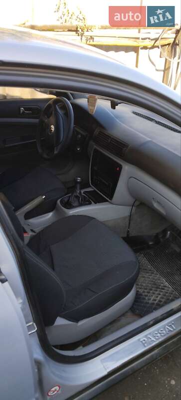 Седан Volkswagen Passat 2000 в Заболотові