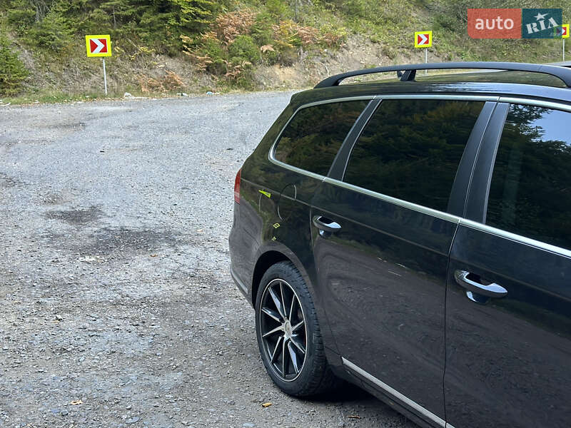 Универсал Volkswagen Passat 2013 в Ужгороде