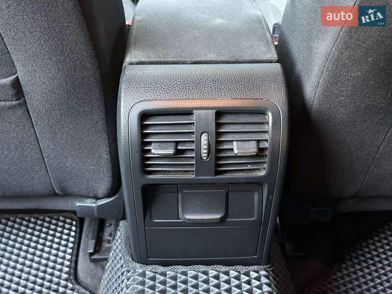 Универсал Volkswagen Passat 2013 в Ужгороде