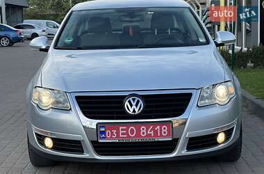 Седан Volkswagen Passat 2006 в Сарнах