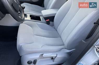 Седан Volkswagen Passat 2006 в Сарнах