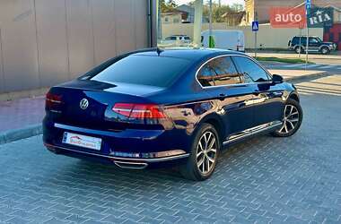 Седан Volkswagen Passat 2018 в Одесі