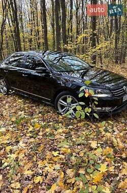 Седан Volkswagen Passat 2013 в Умані