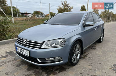 Седан Volkswagen Passat 2012 в Миколаєві