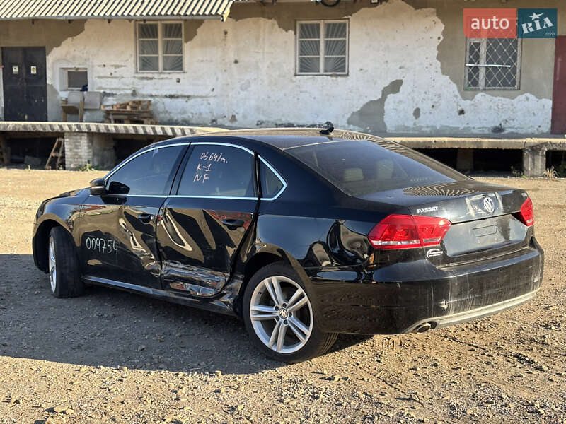 Седан Volkswagen Passat 2013 в Стрые