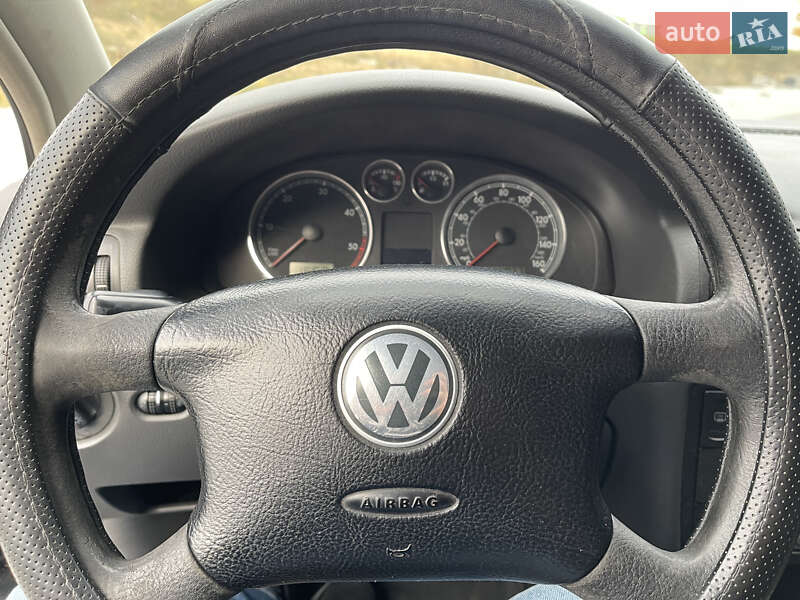 Седан Volkswagen Passat 2004 в Хмельницком