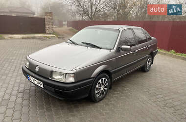 Седан Volkswagen Passat 1991 в Львове