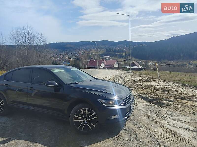 Седан Volkswagen Passat 2016 в Шептицькому