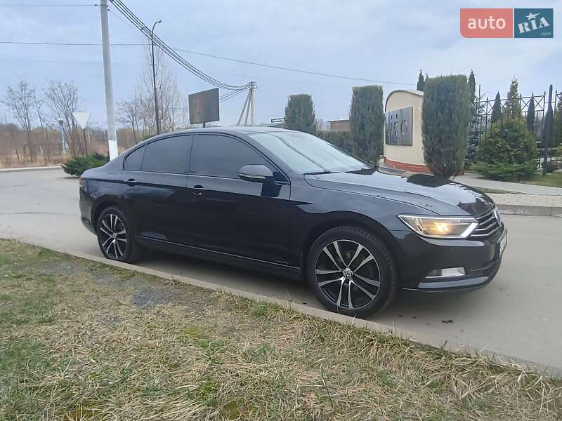 Седан Volkswagen Passat 2016 в Шептицькому